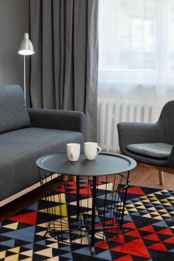 First Central Apartments By Noclegi Renters Warschau Buitenkant foto