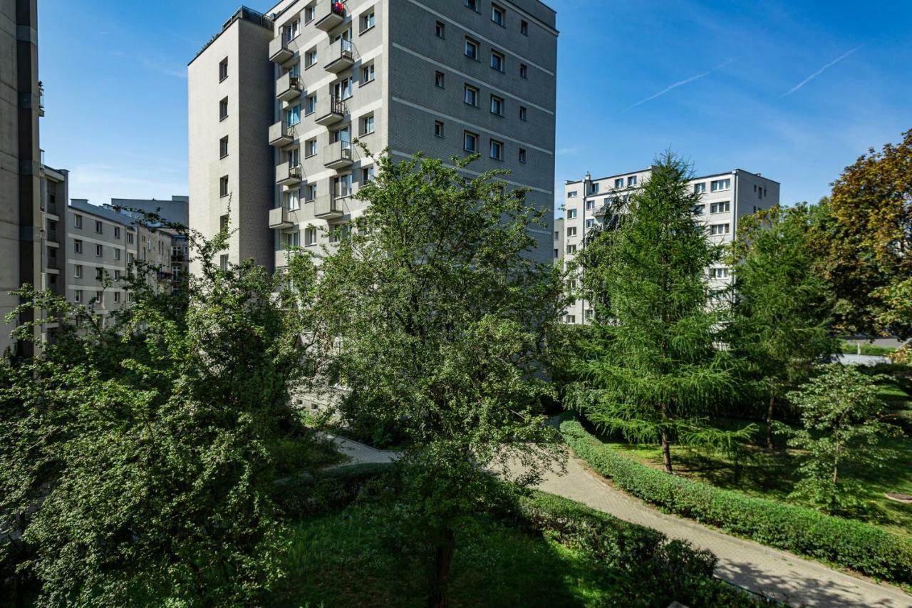 First Central Apartments By Noclegi Renters Warschau Buitenkant foto